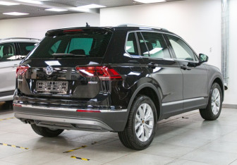 Новый Volkswagen Tiguan 2025 (4 фото)