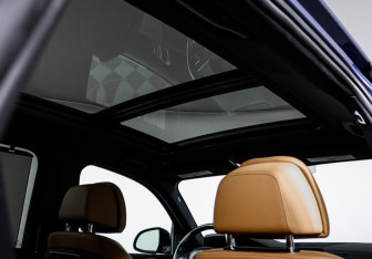 Подержанный автомобиль BMW X5 2020 года (16 фото)