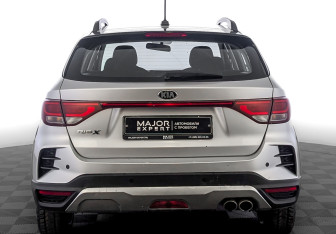 Подержанный автомобиль Kia Rio Hatchback 2021 года (6 фото)