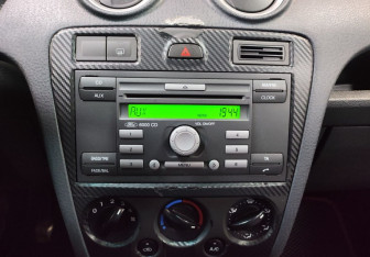 Подержанный автомобиль Ford Fusion 2008 года (16 фото)