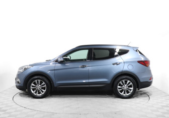 Подержанный автомобиль Hyundai Santa Fe 2015 года (8 фото)