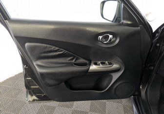 Подержанный автомобиль Nissan Juke 2018 года (19 фото)