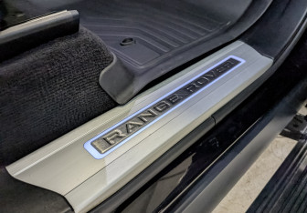 Подержанный автомобиль Land Rover Range Rover Sport 2021 года (27 фото)