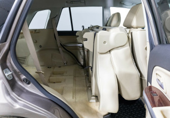 Подержанный автомобиль Suzuki Grand Vitara 2012 года (13 фото)