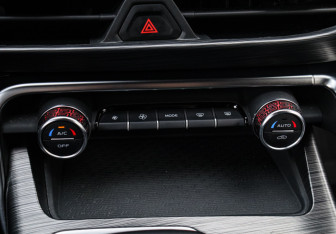 Подержанный автомобиль Knewstar 001 2024 года (22 фото)