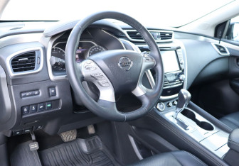 Подержанный автомобиль Nissan Murano Suv 2018 года (13 фото)