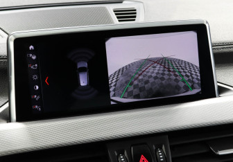 Подержанный автомобиль BMW X1 2021 года (16 фото)