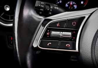 Подержанный автомобиль Kia Cerato Sedan 2021 года (27 фото)