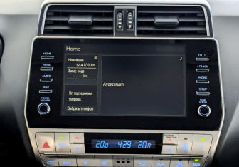 Подержанный автомобиль Toyota Land Cruiser Prado 2021 года (15 фото)