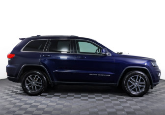 Подержанный автомобиль Jeep Grand Cherokee 2018 года (4 фото)