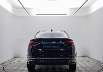Подержанный автомобиль Geely Tugella 2023 года (6 фото)