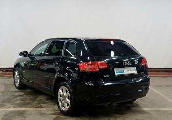 Подержанный автомобиль Audi A3 Hatchback 2012 года (7 фото)