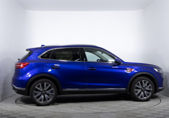 Подержанный автомобиль Hongqi HS5 2024 года (4 фото)