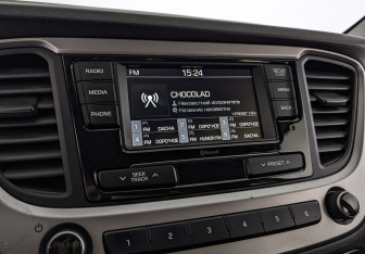 Подержанный автомобиль Hyundai Solaris Sedan 2017 года (21 фото)