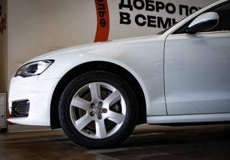 Подержанный автомобиль Audi A6 Wagon 2016 года (37 фото)