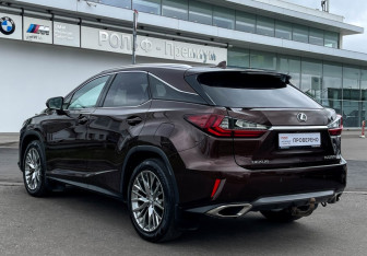 Подержанный автомобиль Lexus RX 2016 года (7 фото)