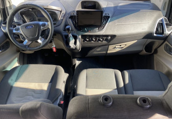Подержанный автомобиль Ford Tourneo Custom 2014 года (10 фото)