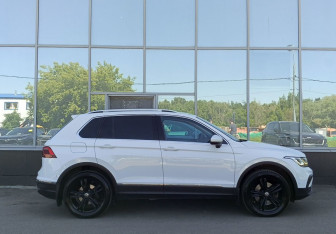 Подержанный автомобиль Volkswagen Tiguan 2021 года (4 фото)