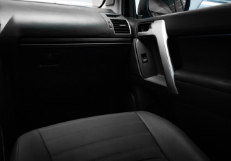 Подержанный автомобиль Toyota Land Cruiser Prado 2020 года (23 фото)