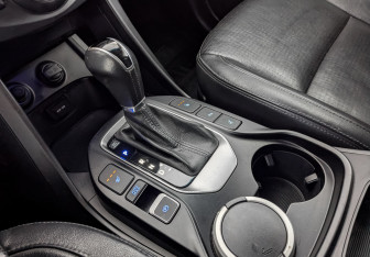 Подержанный автомобиль Hyundai Santa Fe 2012 года (27 фото)