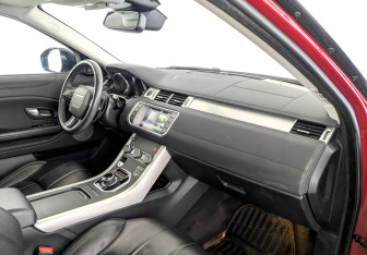 Подержанный автомобиль Land Rover Range Rover Evoque 2017 года (11 фото)