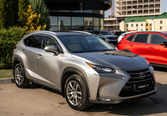 Подержанный автомобиль Lexus NX 2015 года (2 фото)