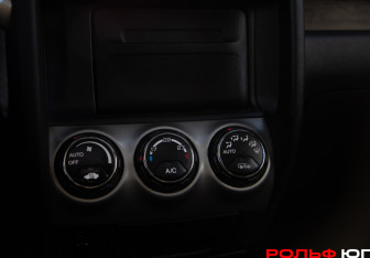Подержанный автомобиль Honda CR-V 2005 года (16 фото)
