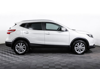 Подержанный автомобиль Nissan Qashqai 2018 года (4 фото)