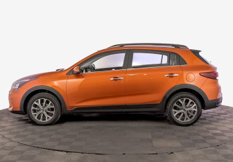 Подержанный автомобиль Kia Rio Hatchback 2022 года (8 фото)