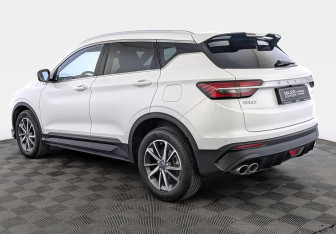 Подержанный автомобиль Geely Coolray 2023 года (7 фото)