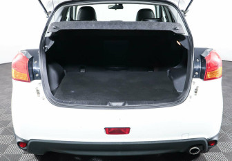 Подержанный автомобиль Mitsubishi ASX 2013 года (18 фото)