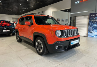 Подержанный автомобиль Jeep Renegade 2018 года (3 фото)