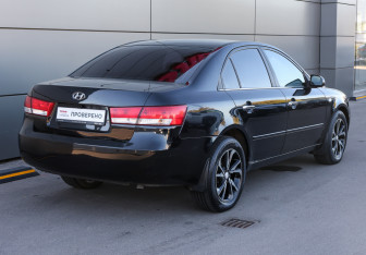 Подержанный автомобиль Hyundai Sonata 2007 года (5 фото)