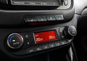 Подержанный автомобиль Kia Ceed Hatchback 2018 года (21 фото)