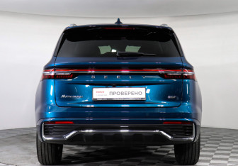 Подержанный автомобиль Geely Monjaro 2023 года (6 фото)