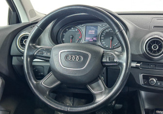 Подержанный автомобиль Audi A3 Sedan 2014 года (13 фото)