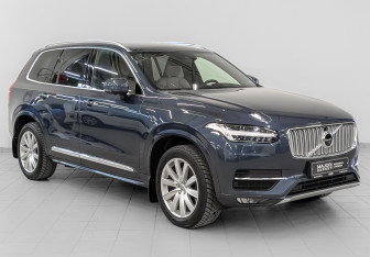 Подержанный автомобиль Volvo XC90 2018 года (3 фото)