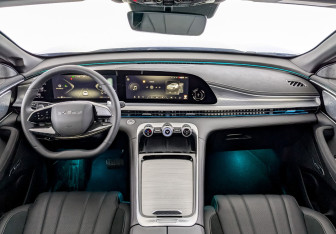 Новый Exeed TXL 2024 (10 фото)