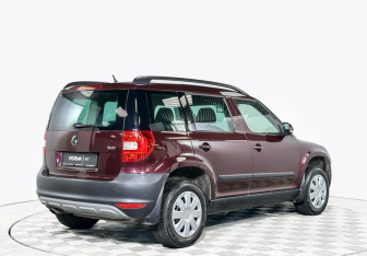 Подержанный автомобиль Skoda Yeti 2012 года (8 фото)