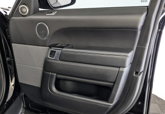 Подержанный автомобиль Land Rover Range Rover Sport 2020 года (24 фото)