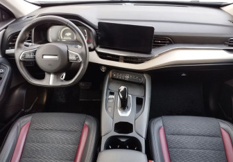 Подержанный автомобиль Haval F7 2022 года (9 фото)