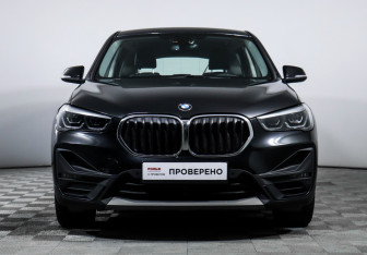 Подержанный автомобиль BMW X1 2020 года (2 фото)