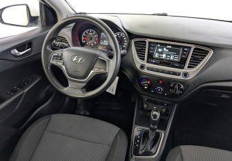Подержанный автомобиль Hyundai Solaris Sedan 2020 года (28 фото)