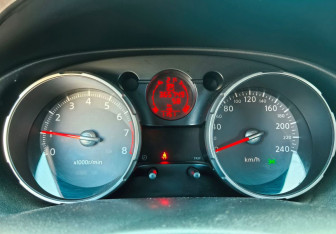 Подержанный автомобиль Nissan Qashqai 2009 года (17 фото)