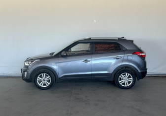 Подержанный автомобиль Hyundai Creta 2017 года (8 фото)
