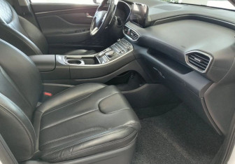 Подержанный автомобиль Hyundai Santa Fe 2020 года (18 фото)