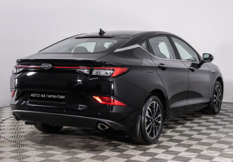 Подержанный автомобиль JAC J7 2022 года (4 фото)