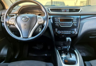Подержанный автомобиль Nissan Qashqai 2018 года (14 фото)