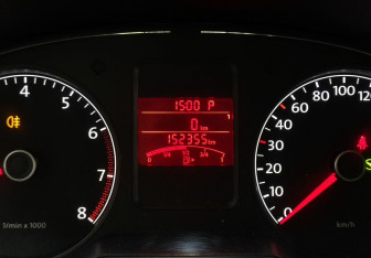 Подержанный автомобиль Volkswagen Polo Sedan 2012 года (14 фото)