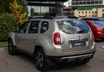 Подержанный автомобиль Renault Duster 2012 года (5 фото)